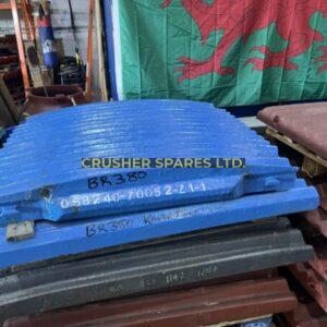 8240-70-5071 | Piastra a ganascia oscillante | Komatsu® BR380 |