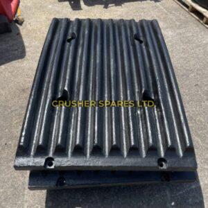 J2950000| Piastra mascella fissa | Extec® C12 - C12+ / Sandvik® QJ340 - QJ341 | Ondulato HD |