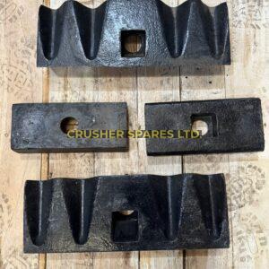 J6940000 | Поворотная щековая пластина с гофрированными клиньями | Extec® C10 /