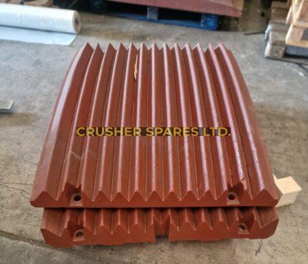 600/8039E | Feste Backenplatte | Pegson® 960 Metrotrak |