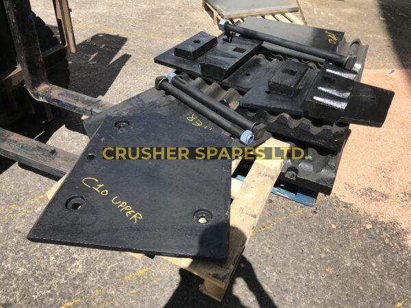 Montagem da caixa de mandíbula | Extec® C10 / Sandvik® QJ240 - QJ241 |