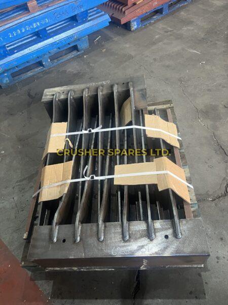 620-601 | Grizzly-Abschnitt | Pegson® 960 Metrotrak |