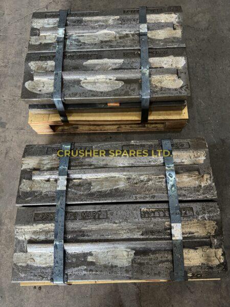 Blow Bar Hammers | RM70 | Martensitic | Rubblemaster® |