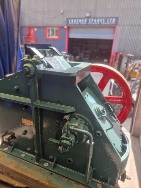 Kruszarka podstawowa Brown Lenox Kue-Ken 35 (16x9).