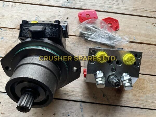 UC5003 Трековый двигатель и блок клапанов