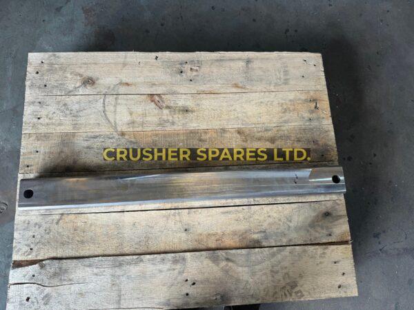 551-015-034 | сиденье с клиновидным креплением | McCloskey® J45 |