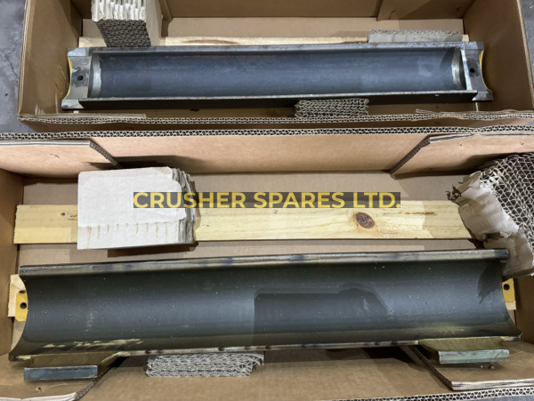 8240-70-6241 | Сиденье с поворотным механизмом | Komatsu® BR380 |