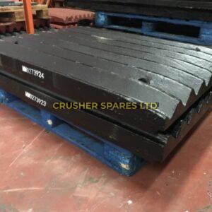 MM0273924 | Ganascia oscillante | Metso® LT106 / Nordberg® C106 |