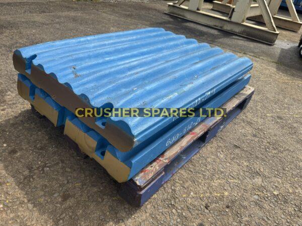 600/812 | Plaque à mâchoire pivotante | Pegson® 850 |