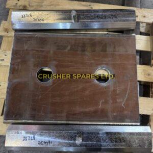 CR002-054 | Plaque de bascule | Terex® Pegson® / Powerscreen® 960 HA |