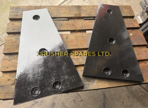 J076.104-108 | Cheek Plates | Kue-Ken / Brown Lenox |